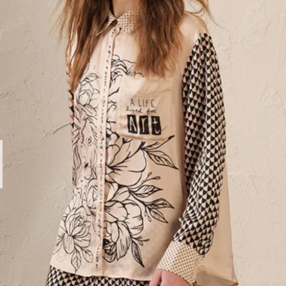 Me369 Scarlett Tattoo Print Silk Shirt - Picture 4 of 12